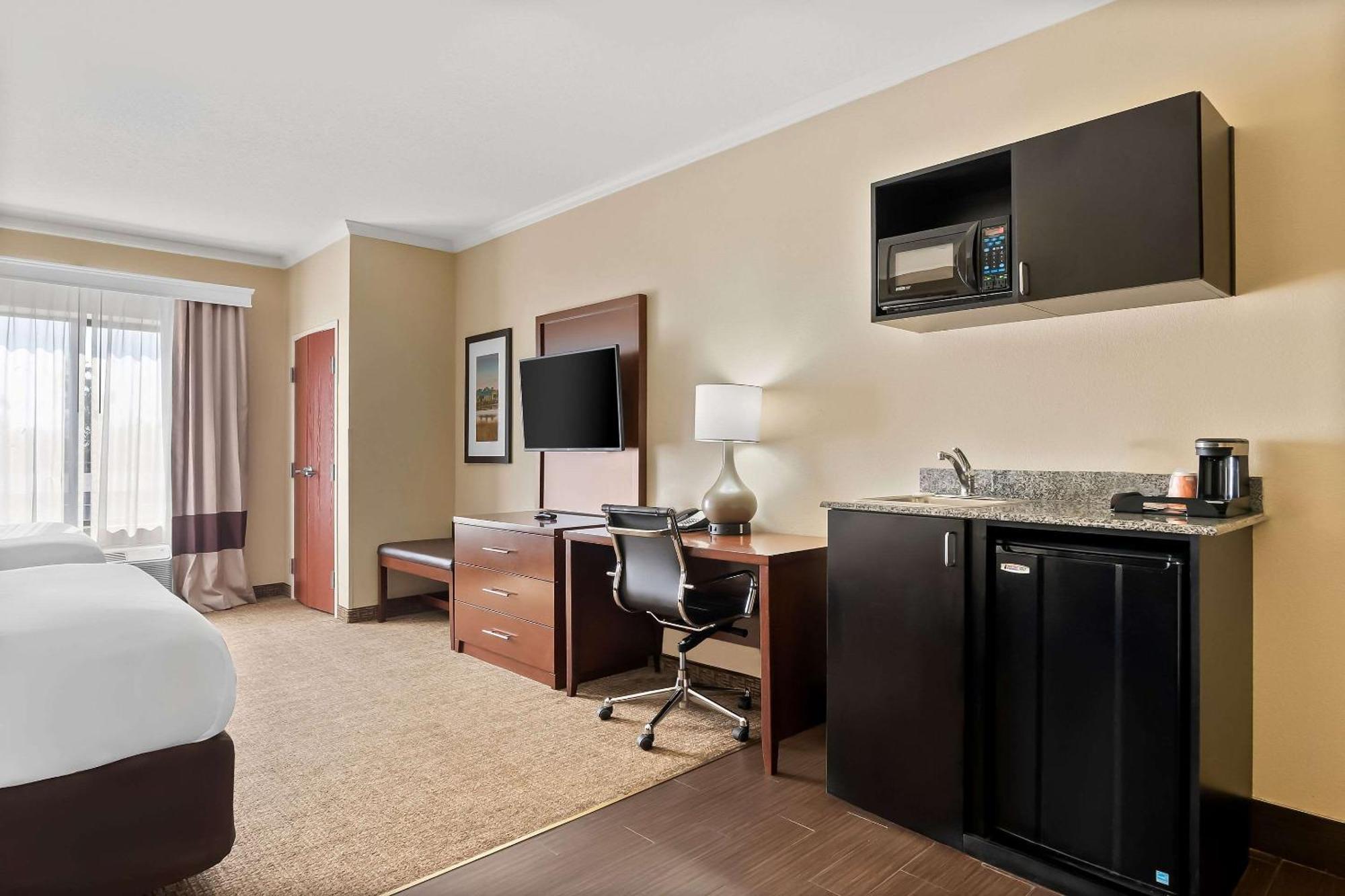 Comfort Suites Panama City Near Tyndall Afb Esterno foto